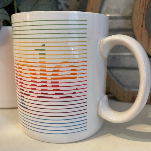 Vintage Apple Macintosh Computers MAC Ceramic Coffee Mug Rainbow USA 1980 RARE - Picture 3 of 9